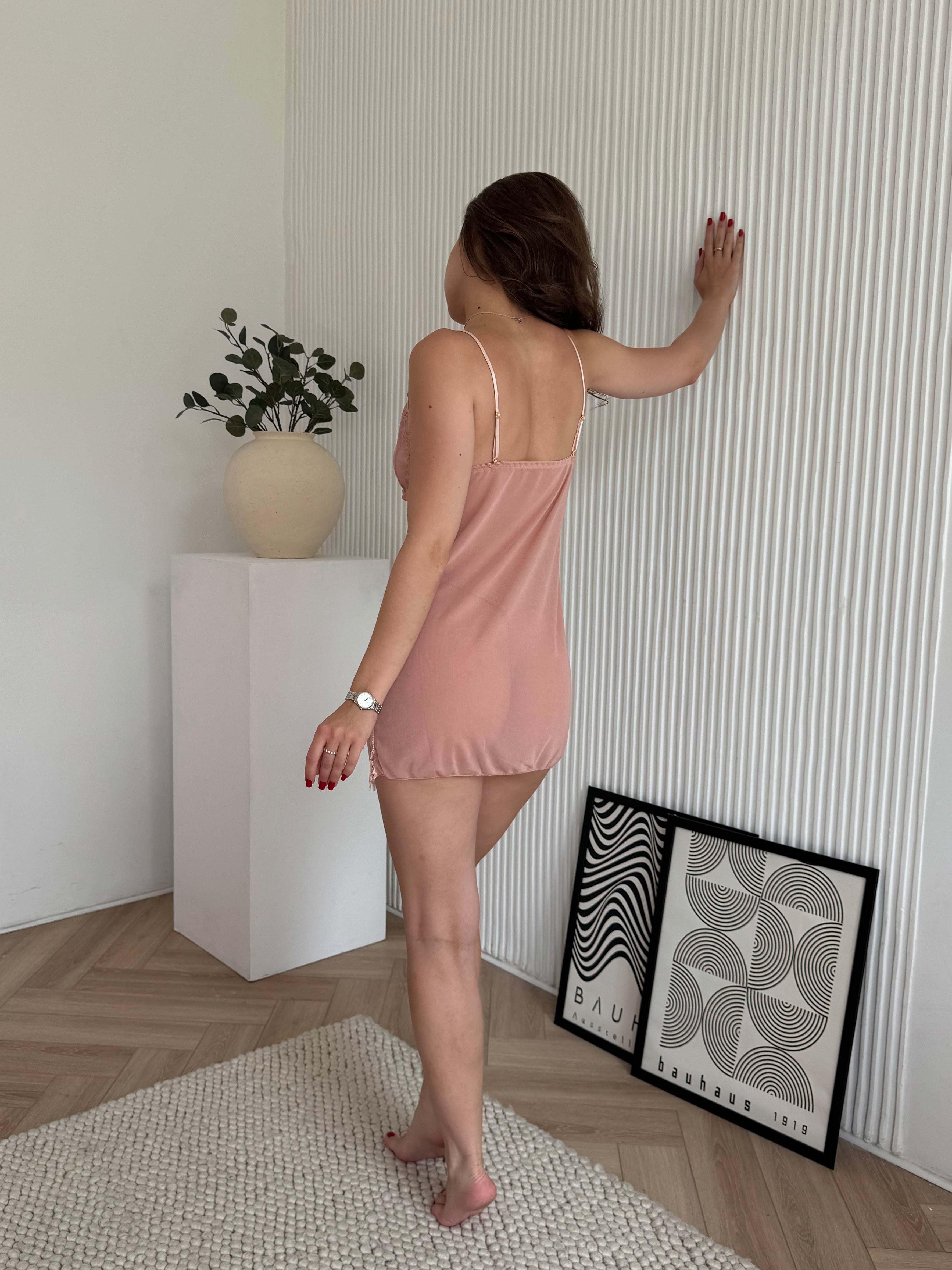 Różowy komplet bielizny nocnej